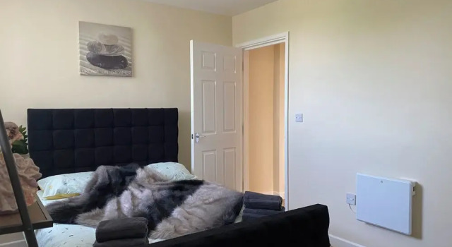 Apartment Sleeps 4, Free Parking, Pets Welcome, Varaa Huoneisto Asunnot kohteessa Merseyside, Huoneisto