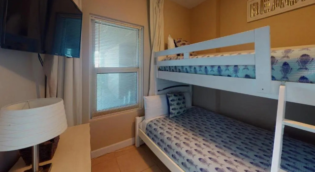 Brightly Furnished Beachfront Condo - 7th Floor Gulf View!