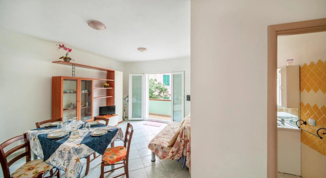 Awesome Apartment in La Maddalena With 1 Bedrooms