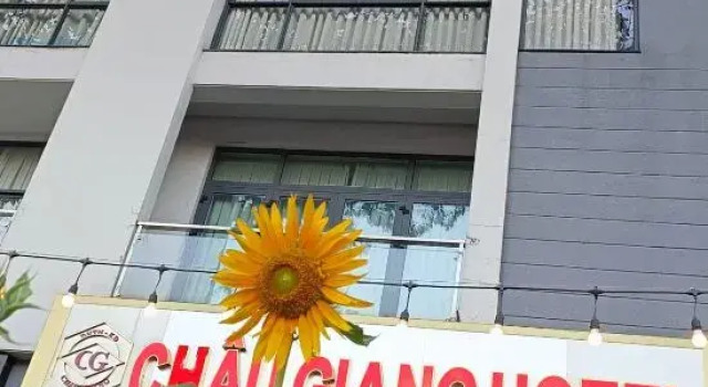 Chau Giang Hotel