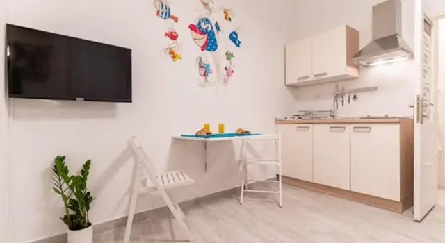 Fish4Wish, Забронировать Отель Ровинь Rovinj Riviera, рядом с Пристань для яхт Ровиня