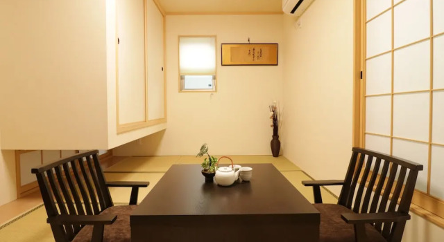 Семейный коттедж с 4 комнатами с балконом Sakura Japanese House - Hostel