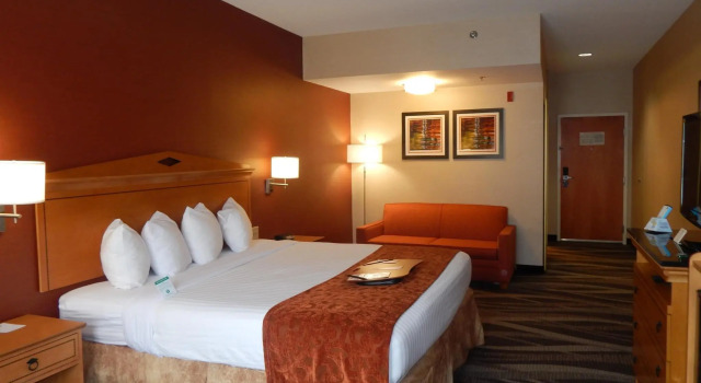 Номер Standard Best Western Plus University Inn
