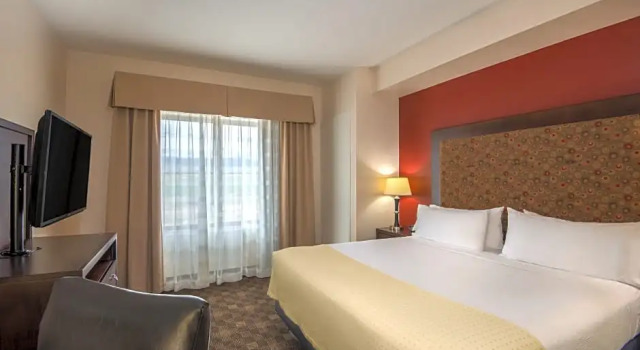 Двухместный люкс c 1 комнатой Holiday Inn Casper East-Medical Center by IHG