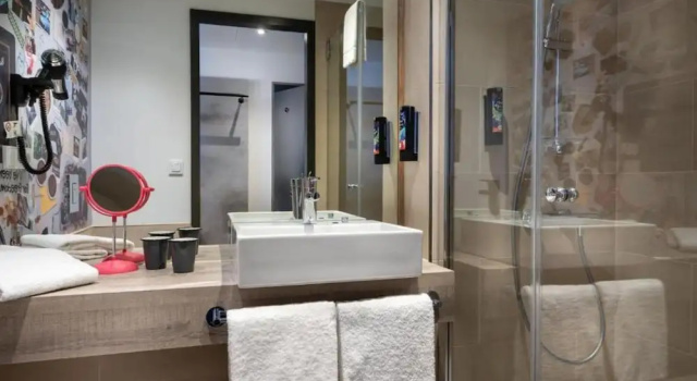 Двухместный номер Premium Holiday Inn - the niu, Hide Berlin Friedrichshain by IHG