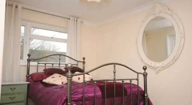 Annies Cottage, Emsworth 400255, Book Hotel Hoteller i Emsworth med parkering, Parkering