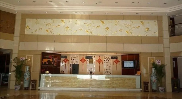 Guilin Lifeng Hotel, Забронировать Отель Отели Гуйлинь с бассейном, рядом с Guilin Department Store, Бассейн