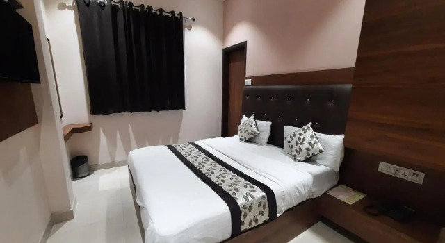 Hotel Anchit - Walking Distance To Golden Temple, Book Hotel Amritsar Punjab