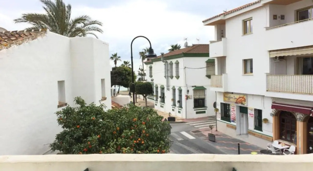 1½ Min. Walk From the Beach