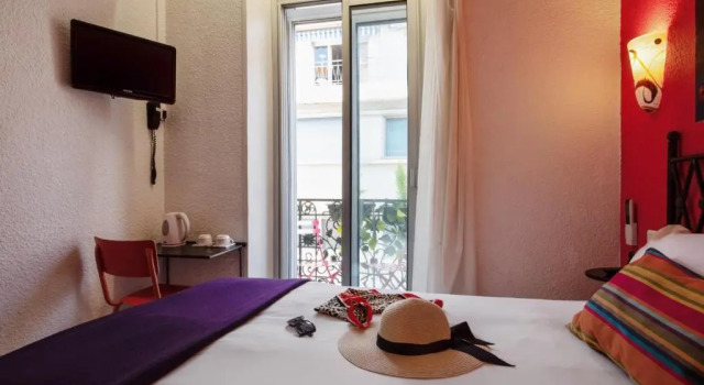 Двухместный номер Standard с балконом Hôtel Brimer Cannes