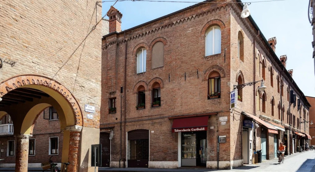 Ferrara Mercato Fancy Studio