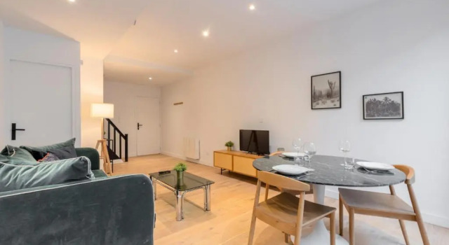 Wazemmes - Spacious duplex apartment fully equipped with an exterior !, Varaa Huoneisto Wazemmes 