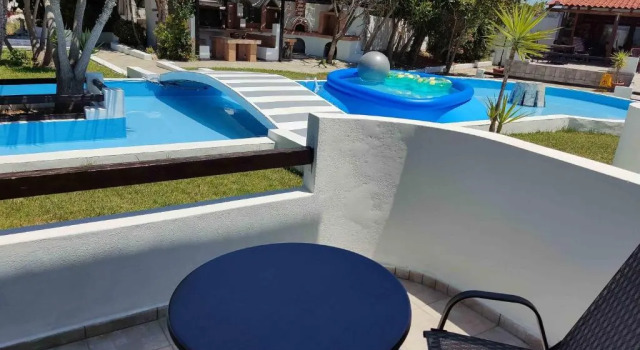 Полулюкс Skiathos Holiday Resort