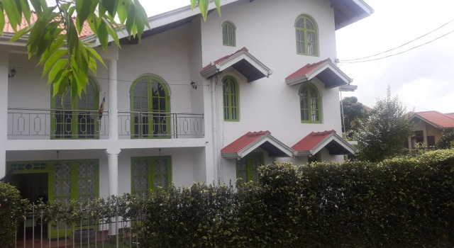 Kandy La Grande, Забронировать Отель Канди 