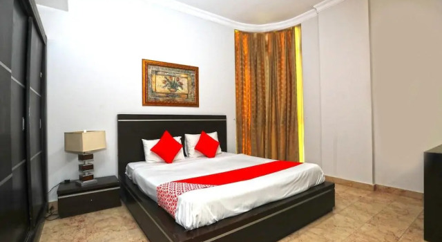 OYO 117 Al Jabriya Suites, Book Condo Hotel Hotels in Capital Governorate with Parking, Parking