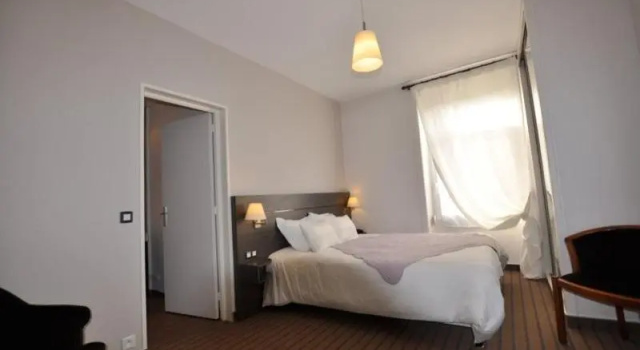 Номер Comfort Brit Hotel Confort Bagnoles Normandie
