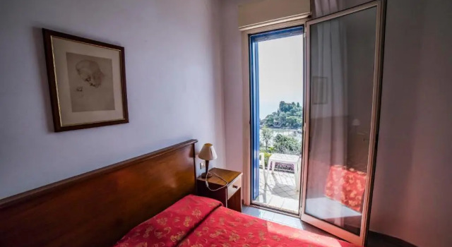 Двухместный номер с видом на море Hotel Isola Bella