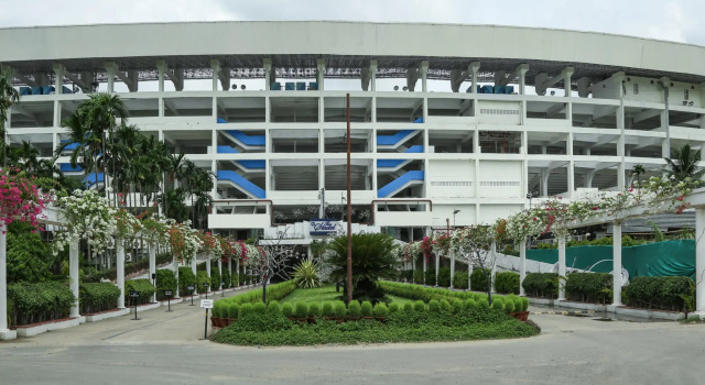The Stadel, Boek Hotel Calcutta 