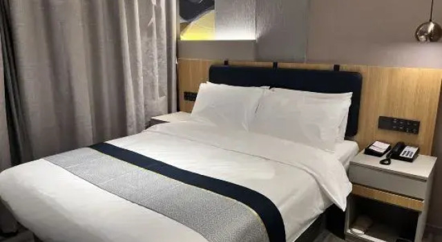 Homeinn Selected Hotel (Longkou Huang County Avenue Zhenhua Commercial Building)