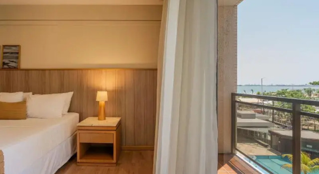 Одноместный номер Standard с балконом и с видом на бассейн Afago Mareiro Hotel