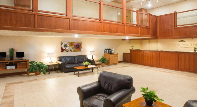Howard Johnson South Portland, Varaa Hotelli Hotellit New England uima-altaalla, Uima-allas
