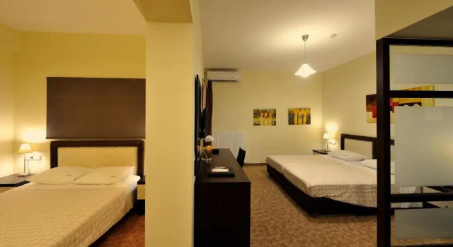 Четырёхместный номер Standard с видом на море Kallirroe Hotel