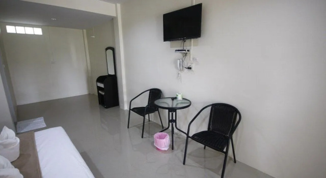 Kuakaew Garden Hotel, Book Hotel Lan Saka 