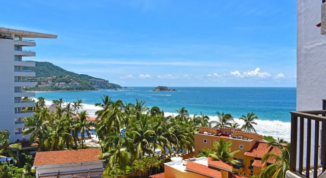 Люкс Luxury c 1 комнатой с балконом и с видом на океан Aca Suites Ixtapa