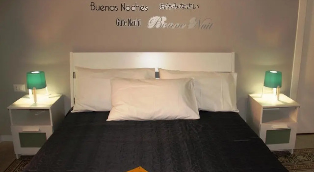 Коттедж с 4 комнатами Re Federico Apartment