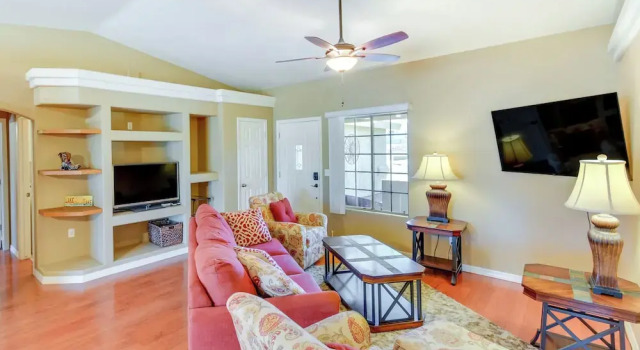 Коттедж ~ 5 Mi to Beach & Golf: Lake Havasu City Home