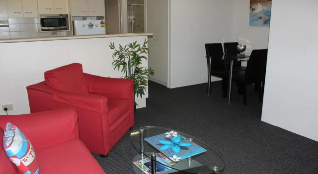 Апартаменты Beaches Serviced Apartments