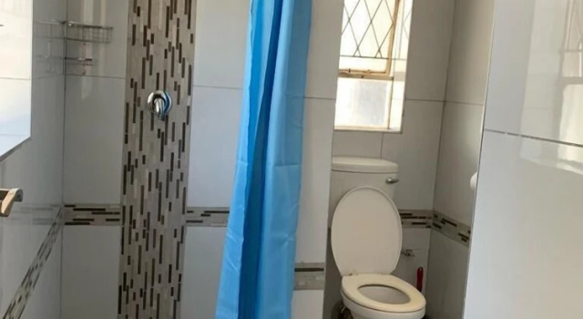 Трёхместный номер Deluxe с балконом Semeni Asante Guesthouse Getaway