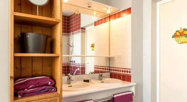 Logis Hotel Restaurant Le Vedaquais, Prenota Hotel Vaas 
