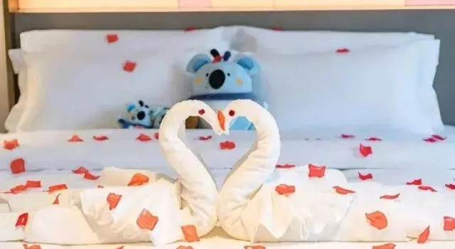 Chonpines Hotel (Tai'an Hanqing Plaza), Buchen Sie Hotel Taidong Liaoning