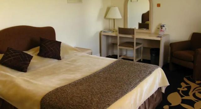 Best Western Hotel Mara, Rezerwuj Hotel Hotele w Riga z parkingiem, Parking