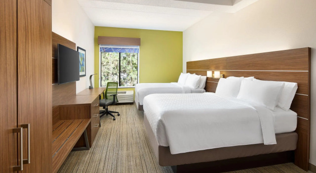 Четырёхместный люкс Holiday Inn Express & Suites - Atlanta - Tucker Northlake by IHG