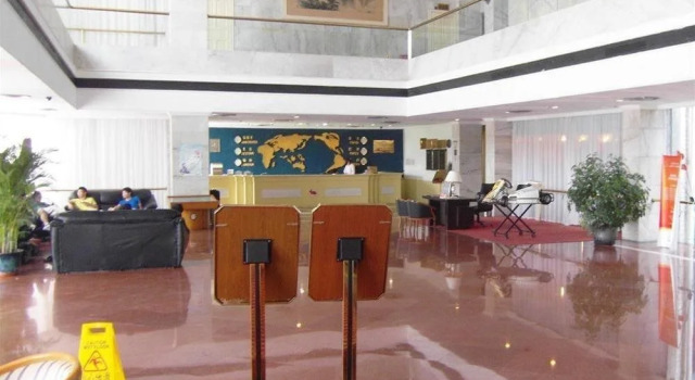 Golden Coast Resort Hotel- Shanghai, Varaa Lomakeskus Shanghai Shanghai