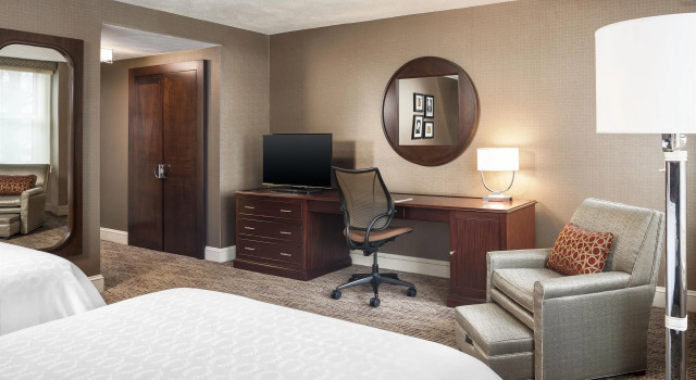 Sheraton Commander Hotel, Забронировать Отель Гарвард-сквер Кембридж