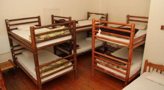 Backpackers Paradise and Joyrides, Забронировать Отель Отели Оудсхорн 4 звезды, рядом с Suspension Bridge, 4*
