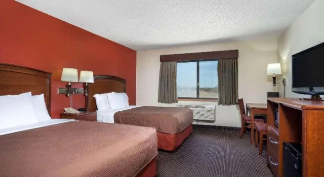 Номер Standard AmericInn by Wyndham Park Rapids