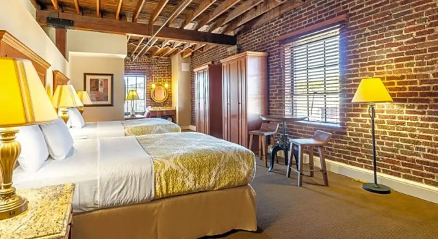Люкс Superior Jackson Park Inn, an Ascend Collection Hotel