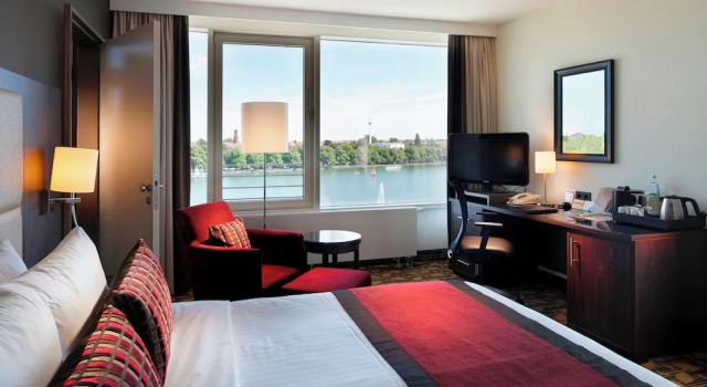 Двухместный номер Standard Courtyard by Marriott Hannover Maschsee
