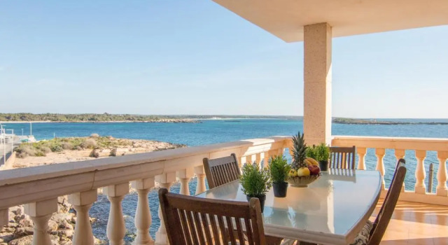 Апартаменты Beachfront holiday apartment Lotja 7