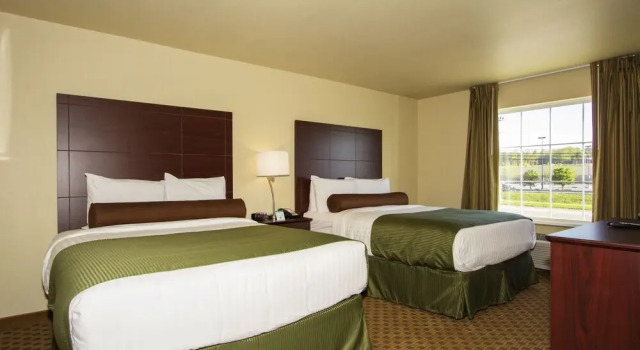 Четырёхместный номер Standard Cobblestone Inn & Suites - Corry