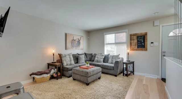 7 Mi to Dtwn Denver: Dog-friendly Arvada Home, Rezervați Apartament Arvada Colorado