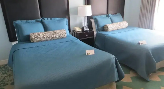 Roberts Mayfair Hotel, Забронировать Отель Отели Сент-Луис с бассейном, рядом с Католическая церковь Св. Марии Торжествующей, Бассейн