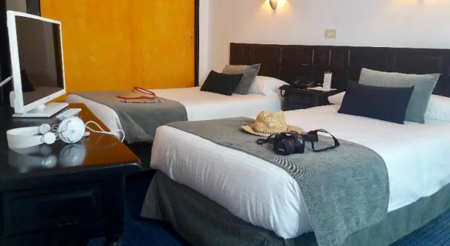 Двухместный номер Standard с балконом и с видом на море Hotel Miramar