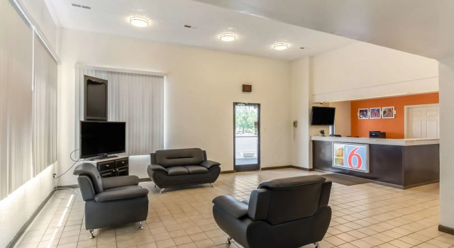 Motel 6 Durham