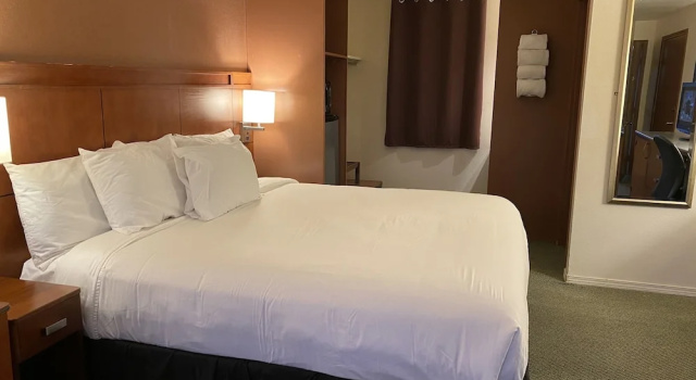 Двухместный номер Standard Цокольный этаж Lakeshore Inn Water Front