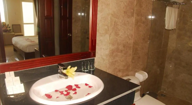 Полулюкс Ban Thach Riverside Hotel & Resort